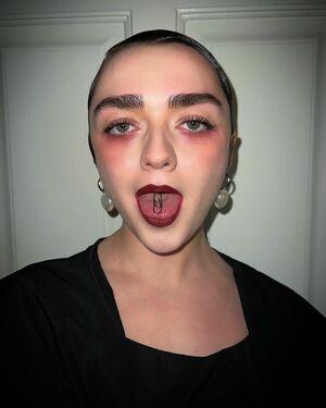 Maisie Williams photo 380