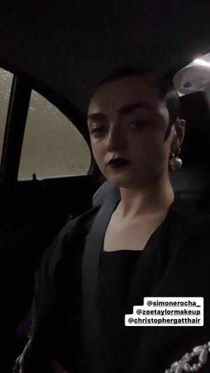 Maisie Williams photo 384