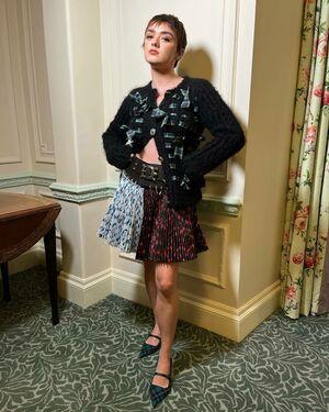 Maisie Williams photo 385