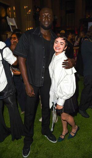 Maisie Williams photo 388