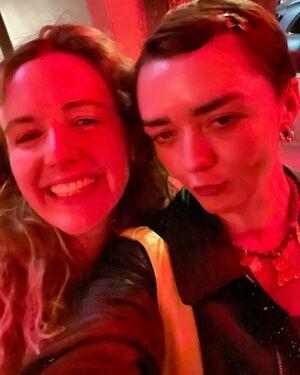 Maisie Williams photo 458