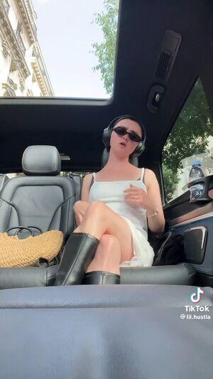 Maisie Williams photo 479