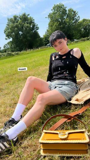 Maisie Williams photo 495