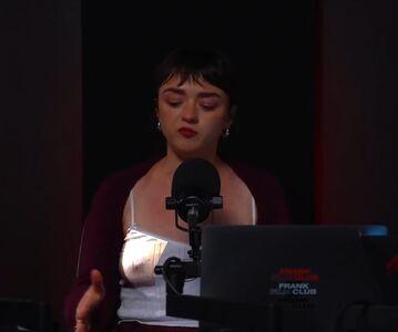Maisie Williams photo 513