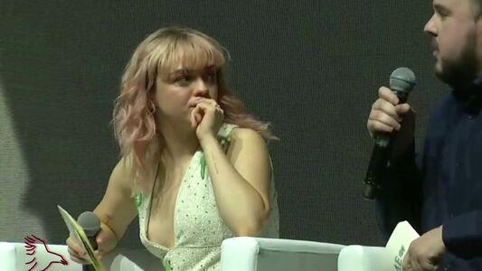 Maisie Williams photo 534