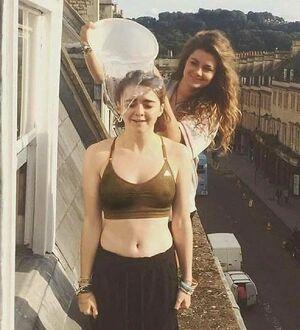 Maisie Williams photo 550