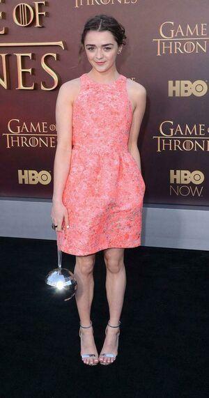 Maisie Williams photo 556