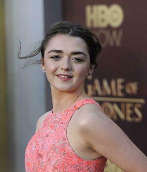 Maisie Williams photo 557
