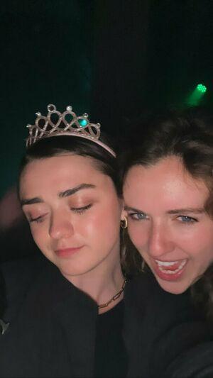 Maisie Williams photo 561