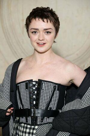 Maisie Williams photo 626