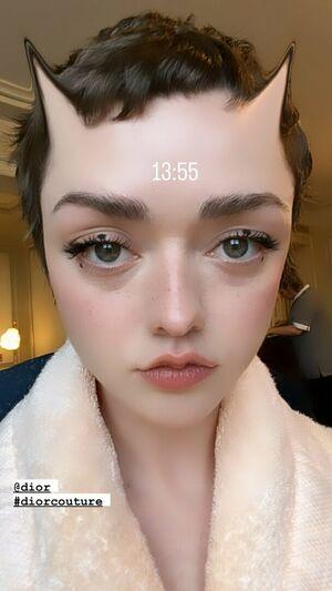 Maisie Williams photo 632