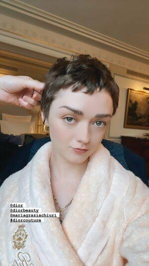 Maisie Williams photo 633