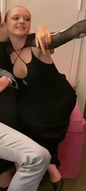 Maisie Williams photo 650