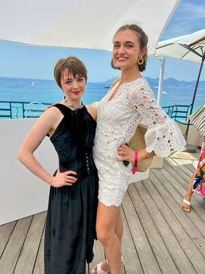 Maisie Williams photo 716