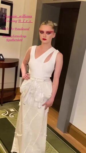 Maisie Williams photo 731