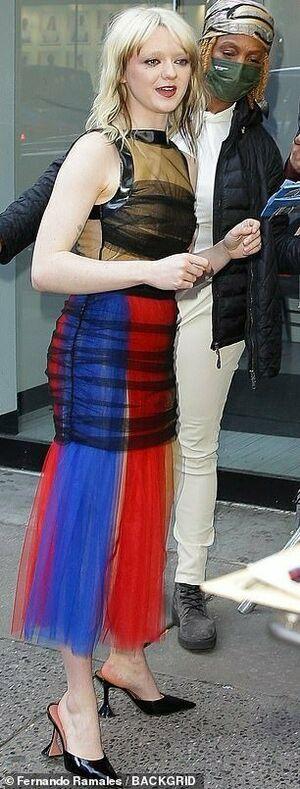Maisie Williams photo 757