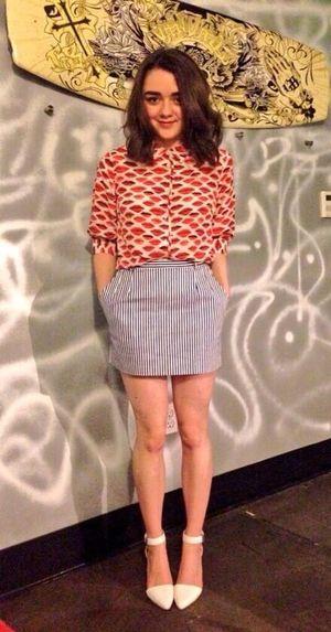 Maisie Williams photo 801