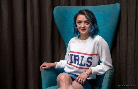 Maisie Williams photo 823