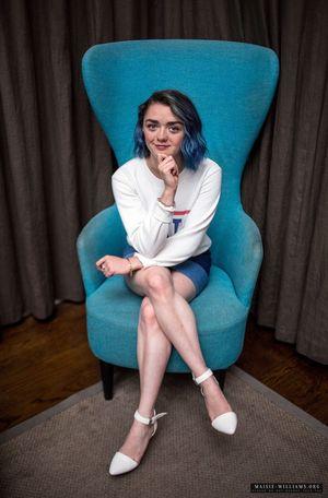 Maisie Williams photo 824