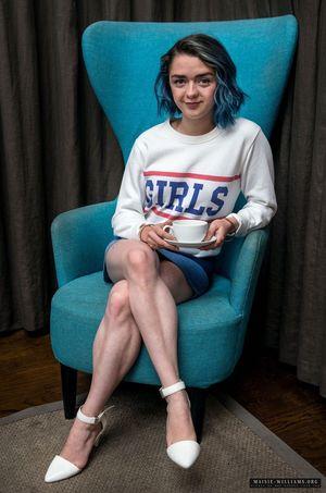 Maisie Williams photo 825