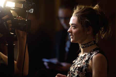 Maisie Williams photo 833