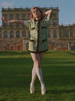 Maisie Williams photo 940