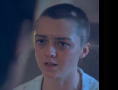 Maisie Williams photo 1073