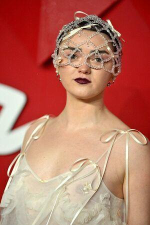 Maisie Williams photo 1105