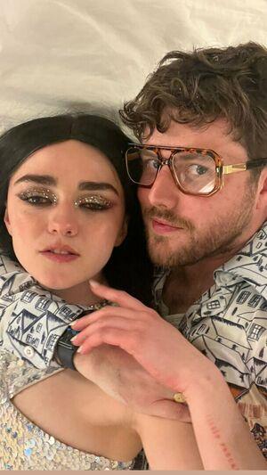 Maisie Williams photo 1122