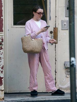 Maisie Williams photo 1145