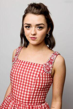 Maisie Williams photo 1198
