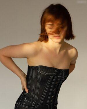 Maisie Williams photo 1201