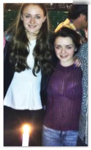 Maisie Williams photo 1219