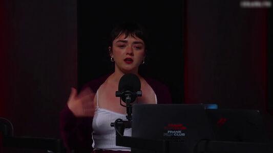 Maisie Williams photo 1237