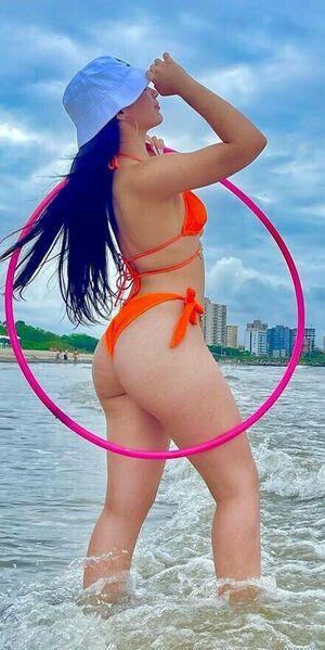 Mari Robattini photo 5