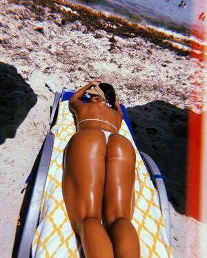Maria Villalba photo 171