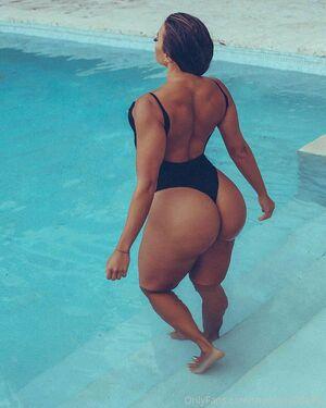 Maria Villalba photo 221