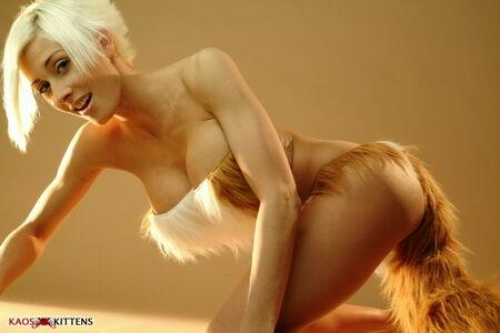 Marie Claude Bourbonnais photo 14