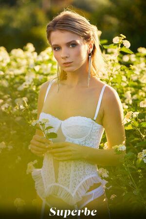 Marta Gromova photo 703