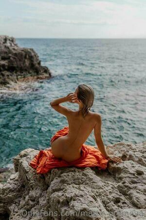 Marta Gromova photo 877