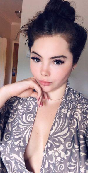 Mckayla Maroney photo 8