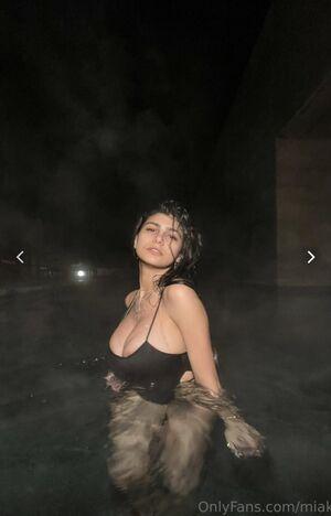 Mia Khalifa photo 51