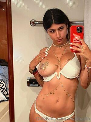 Mia Khalifa photo 79