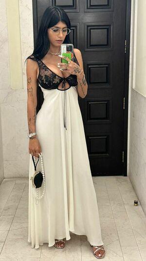 Mia Khalifa photo 242