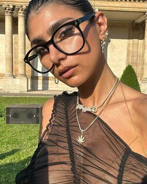 Mia Khalifa photo 419