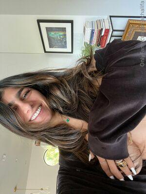 Mia Khalifa photo 754