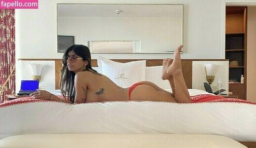 Mia Khalifa photo 775
