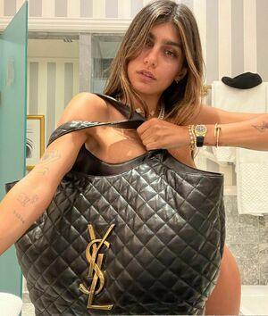 Mia Khalifa photo 877