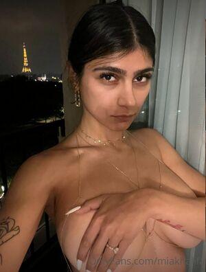 Mia Khalifa photo 916