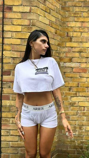 Mia Khalifa photo 923